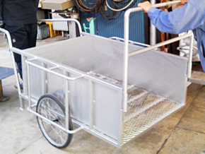 ボルビー君工房　リアカー